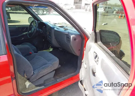 1999 Chevrolet S-10 Ls z USA, uszkodzony, nr VIN 1GCCS19X2X8185029